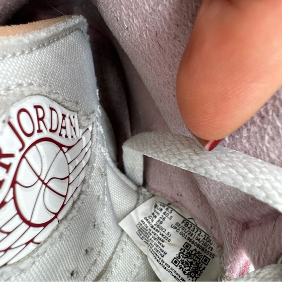 Jordan Sneakers in Gray and Pink - Picture 12 of 12